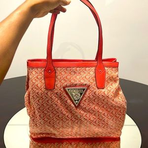 **NEW** GUESS handbag